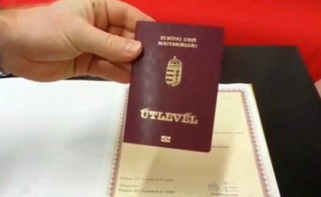Hamis magyar útlevéllel akart utazni!